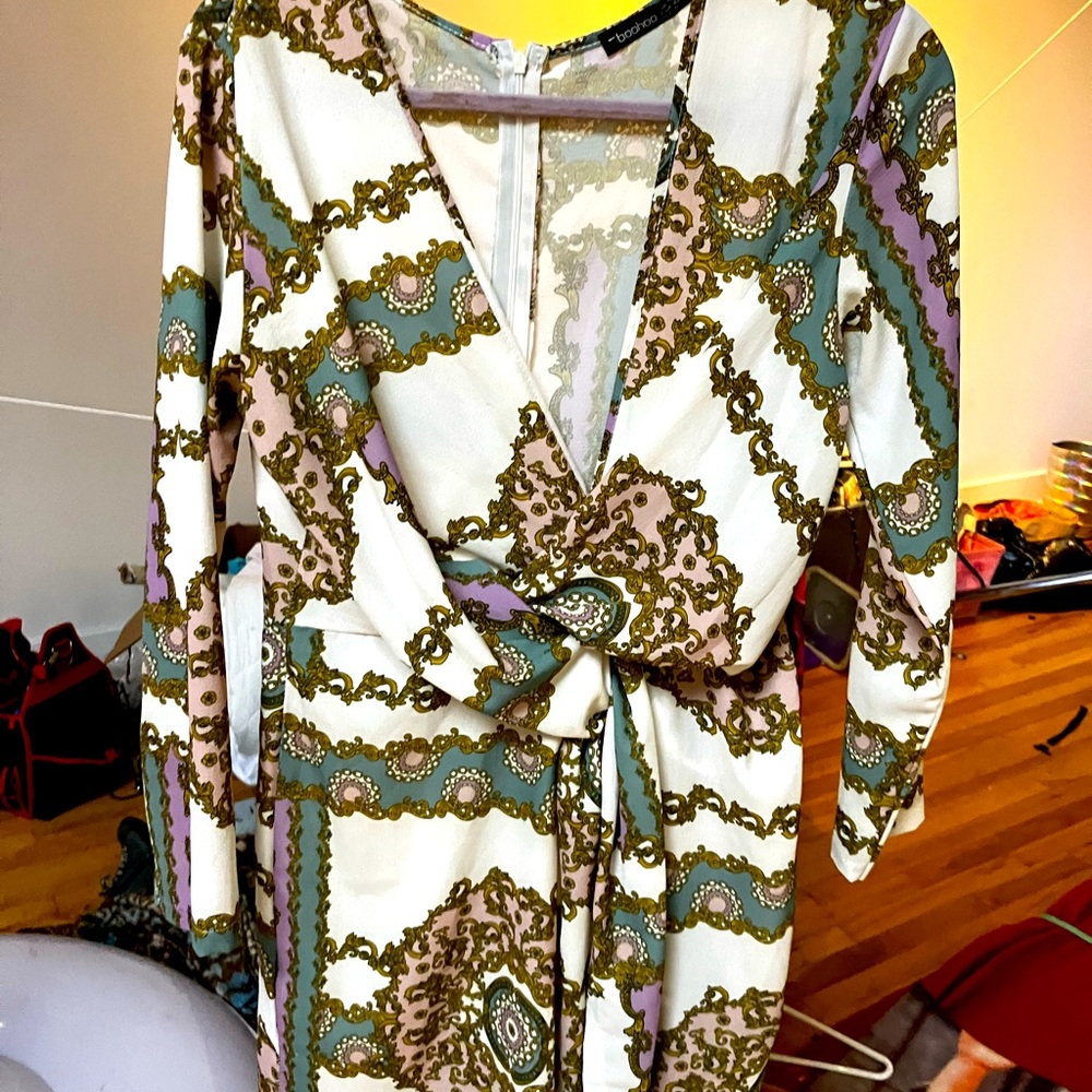 Boohoo Versace style design